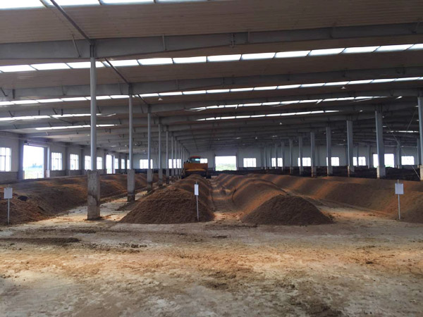 利用有機肥發(fā)酵劑發(fā)酵堆肥的方法詳解