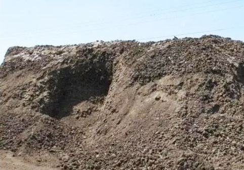 干雞糞如何發酵腐熟，發酵后的雞糞有機肥如何使用？