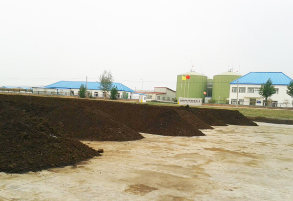 有機(jī)肥堆肥發(fā)酵需要經(jīng)歷哪四個(gè)過程